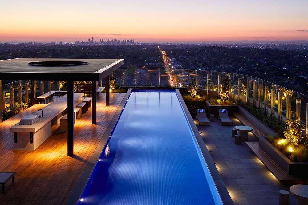 Art Series - The Chen Box Hill Létesítmények fotó The rooftop pool at the West Hollywood Edition