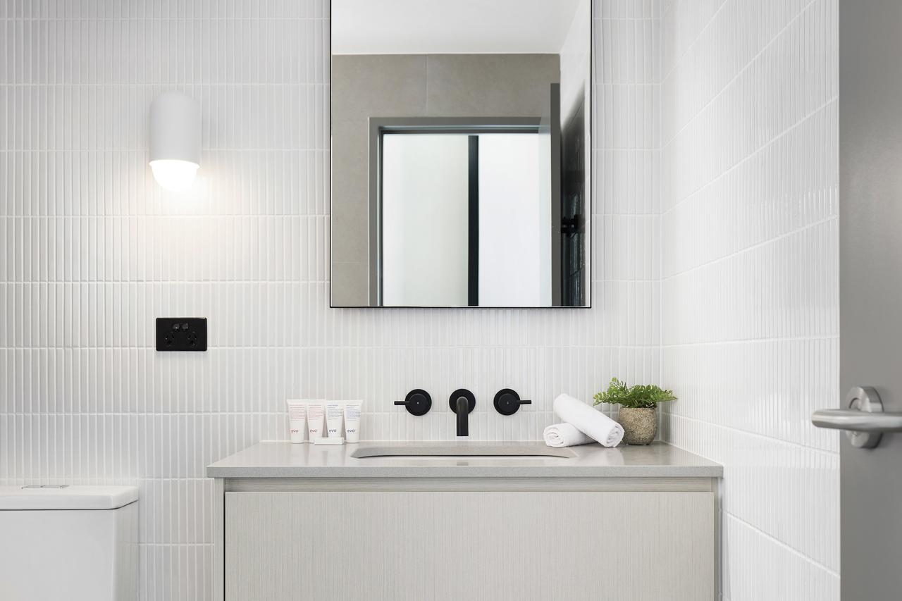 Art Series - The Chen Box Hill Kültér fotó Bathroom with white subway tiles